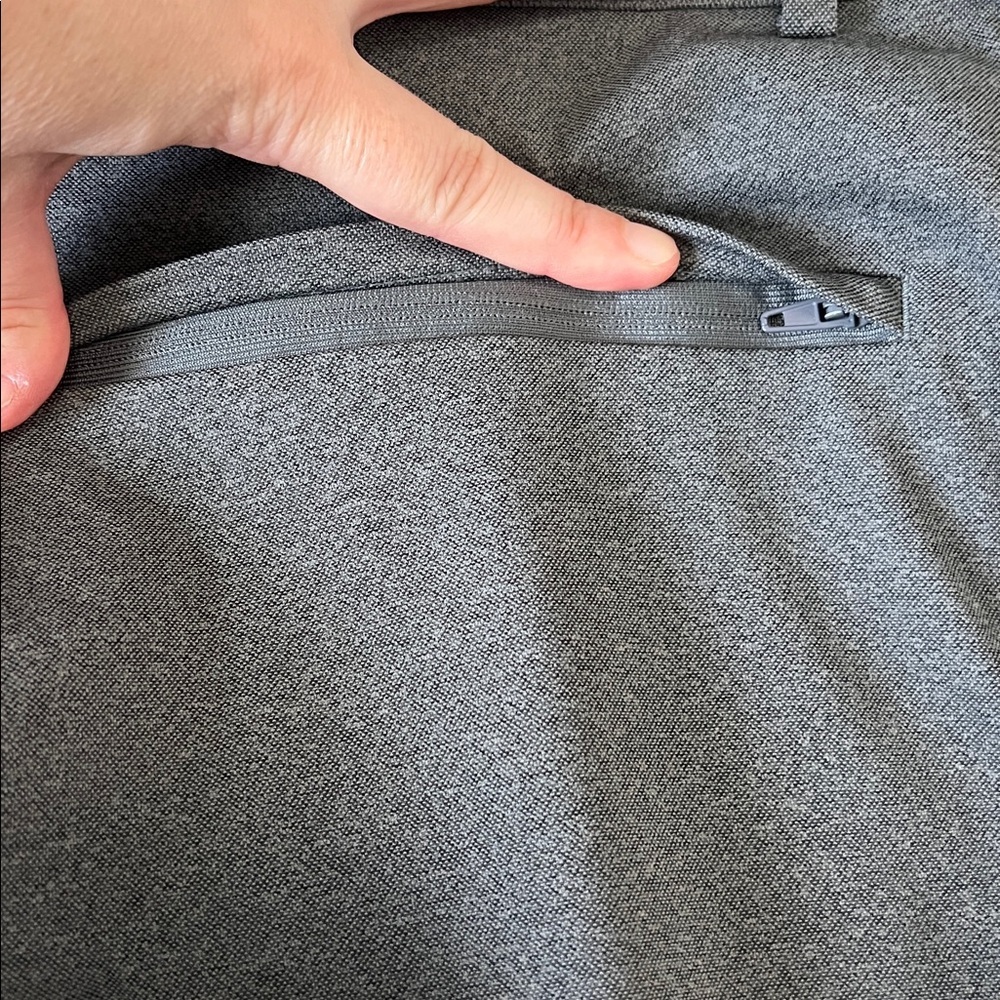 Uniqlo Flat Front Drawstring Pant Gray Size XL - Picture 7 of 7